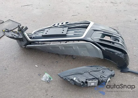 2018 Audi Q7 3.0T Premium z USA, uszkodzony, nr VIN WA1LAAF73JD051727